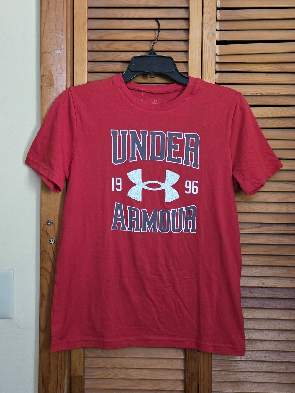 NWT Under Armour Kid's Vintage Logo Tee Size Youth Large